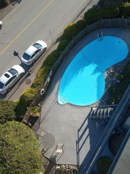Photo 11 at 404 - 1845 Bellevue Avenue, Ambleside, West Vancouver