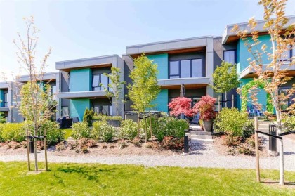 Photo 2 at 32 - 3595 Salal Drive, Roche Point, North Vancouver