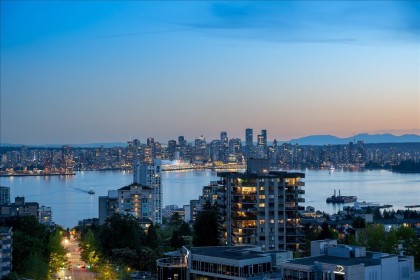 Photo 3 at 1004 - 135 E 13th Street, Central Lonsdale, North Vancouver