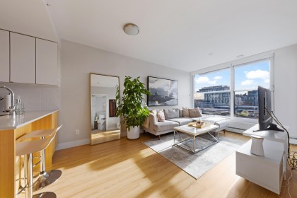 Photo 3 at 616 - 159 W 2nd Avenue, False Creek, Vancouver West
