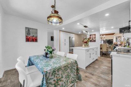 Photo 14 at 1040 Jefferson Avenue, Sentinel Hill, West Vancouver