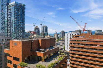 Photo 19 at 2409 - 1189 Howe Street, Downtown VW, Vancouver West