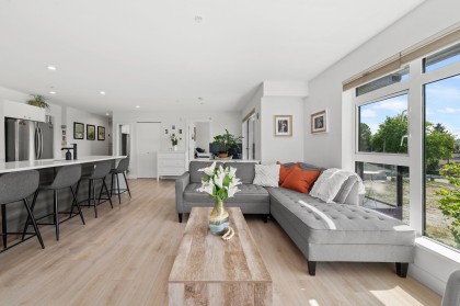 Photo 3 at 307 - 1519 Crown Street, Lynnmour, North Vancouver