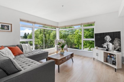 Photo 5 at 307 - 1519 Crown Street, Lynnmour, North Vancouver