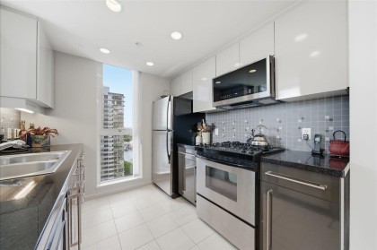Photo 17 at 2002 - 1408 Strathmore Mews, Yaletown, Vancouver West