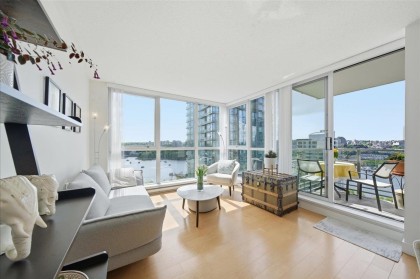 Photo 7 at 2002 - 1408 Strathmore Mews, Yaletown, Vancouver West