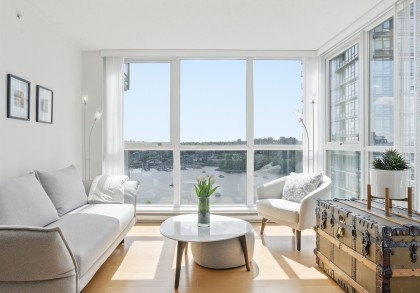 Photo 10 at 2002 - 1408 Strathmore Mews, Yaletown, Vancouver West