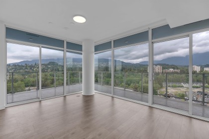 Photo 2 at 1708 - 200 Klahanie Court, Park Royal, West Vancouver