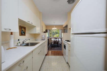 Photo 12 at 204 - 2146 W 43rd Avenue, Kerrisdale, Vancouver West