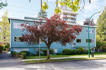Photo 1 at 204 - 2146 W 43rd Avenue, Kerrisdale, Vancouver West