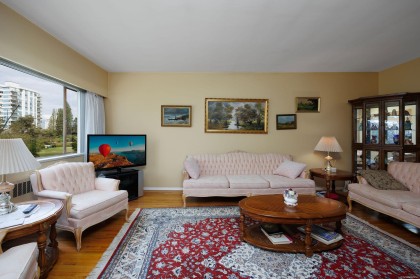Photo 5 at 204 - 2146 W 43rd Avenue, Kerrisdale, Vancouver West