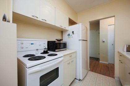 Photo 10 at 204 - 2146 W 43rd Avenue, Kerrisdale, Vancouver West
