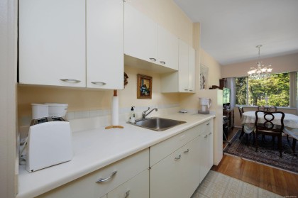 Photo 11 at 204 - 2146 W 43rd Avenue, Kerrisdale, Vancouver West