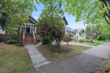 Photo 2 at 2820 W 13th Avenue, Kitsilano, Vancouver West