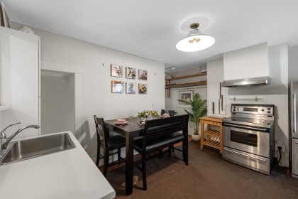 Photo 6 at 2820 W 13th Avenue, Kitsilano, Vancouver West