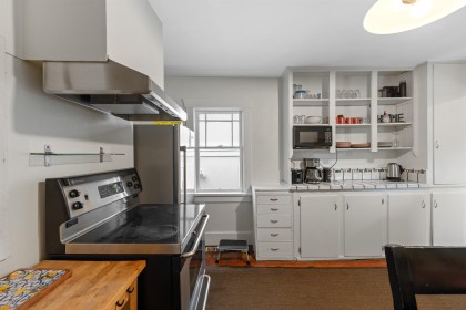 Photo 4 at 2820 W 13th Avenue, Kitsilano, Vancouver West