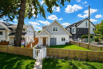 Photo 2 at 972 Park Drive, Marpole, Vancouver West