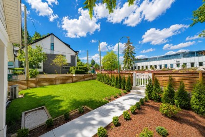 Photo 3 at 972 Park Drive, Marpole, Vancouver West