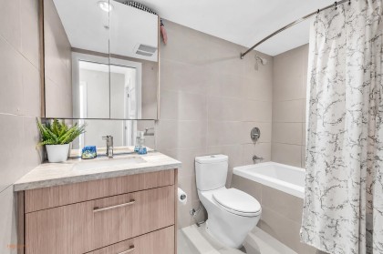 Photo 16 at 514 - 1708 Columbia Street, False Creek, Vancouver West