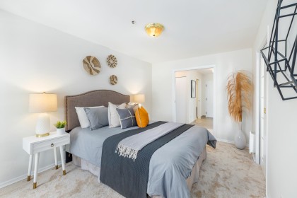 Photo 18 at 205 - 565 17th Street, Ambleside, West Vancouver