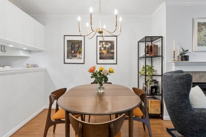 Photo 5 at 105 - 2256 W 7th Avenue, Kitsilano, Vancouver West