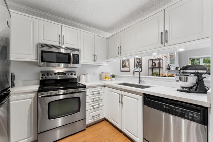 Photo 10 at 105 - 2256 W 7th Avenue, Kitsilano, Vancouver West