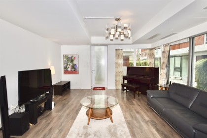 Photo 5 at 759 W 41st Avenue, Cambie, Vancouver West