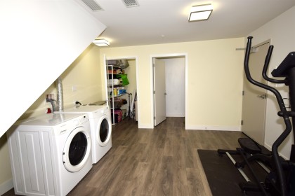 Photo 10 at 759 W 41st Avenue, Cambie, Vancouver West