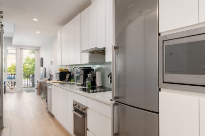 Photo 7 at 104 - 1591 Bowser Avenue, Norgate, North Vancouver