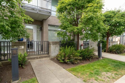 Photo 4 at 104 - 1591 Bowser Avenue, Norgate, North Vancouver