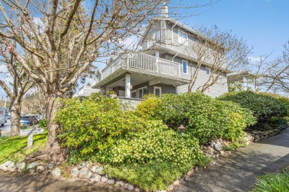 Photo 1 at 205 - 1518 Bowser Avenue, Norgate, North Vancouver