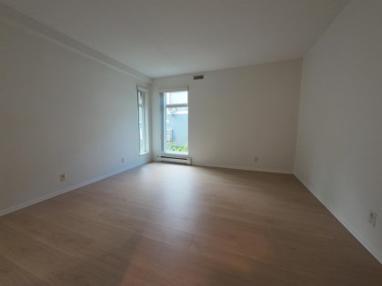 Photo 17 at 203 - 865 W 15th Avenue, Fairview VW, Vancouver West