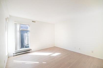 Photo 16 at 203 - 865 W 15th Avenue, Fairview VW, Vancouver West