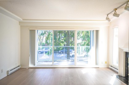 Photo 7 at 203 - 865 W 15th Avenue, Fairview VW, Vancouver West