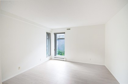 Photo 15 at 203 - 865 W 15th Avenue, Fairview VW, Vancouver West