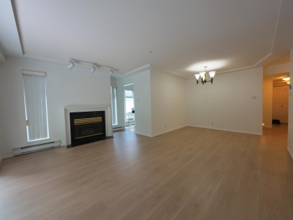 Photo 11 at 203 - 865 W 15th Avenue, Fairview VW, Vancouver West