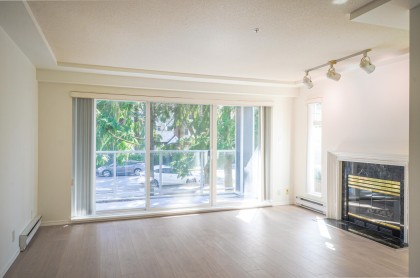 Photo 8 at 203 - 865 W 15th Avenue, Fairview VW, Vancouver West