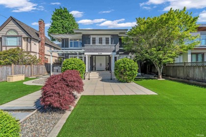 Photo 2 at 2459 Mathers Avenue, Dundarave, West Vancouver