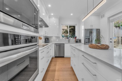 Photo 16 at 2459 Mathers Avenue, Dundarave, West Vancouver