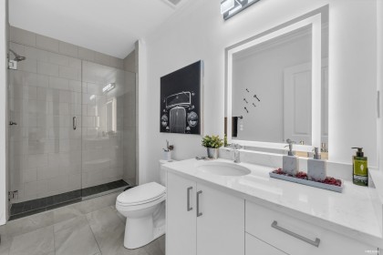 Photo 18 at 2459 Mathers Avenue, Dundarave, West Vancouver