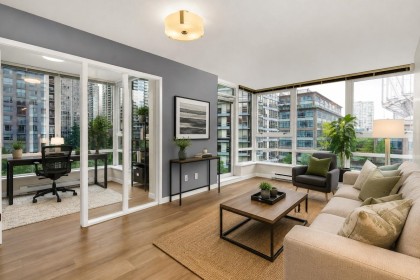 Photo 3 at 808 - 939 Expo Boulevard, Yaletown, Vancouver West