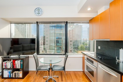 Photo 7 at 1312 - 1333 W Georgia Street, Coal Harbour, Vancouver West