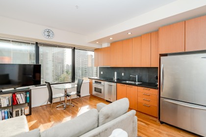 Photo 5 at 1312 - 1333 W Georgia Street, Coal Harbour, Vancouver West
