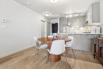 Photo 5 at 307 - 4488 Cambie Street, Cambie, Vancouver West