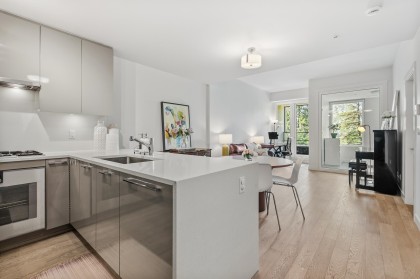 Photo 4 at 307 - 4488 Cambie Street, Cambie, Vancouver West