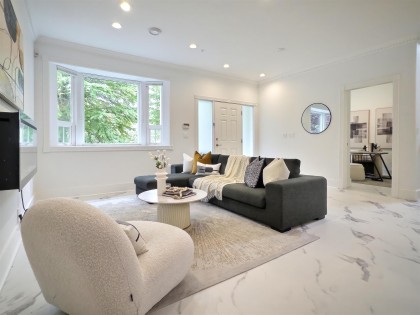 Photo 3 at 2709 W 37th Avenue, MacKenzie Heights, Vancouver West