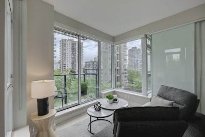 Photo 9 at 703 - 1221 Bidwell Street, West End VW, Vancouver West