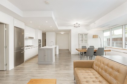 Photo 1 at 202 - 5688 Willow Street, Cambie, Vancouver West