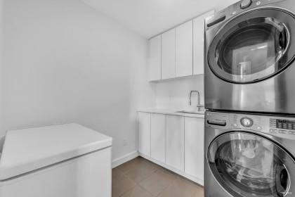 Photo 4 at 408 - 1621 Hamilton Avenue, Mosquito Creek, North Vancouver
