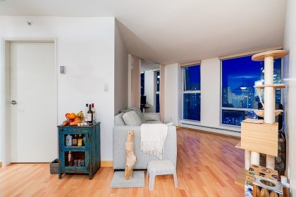 Photo 6 at 1909 - 1009 Expo Boulevard, Yaletown, Vancouver West